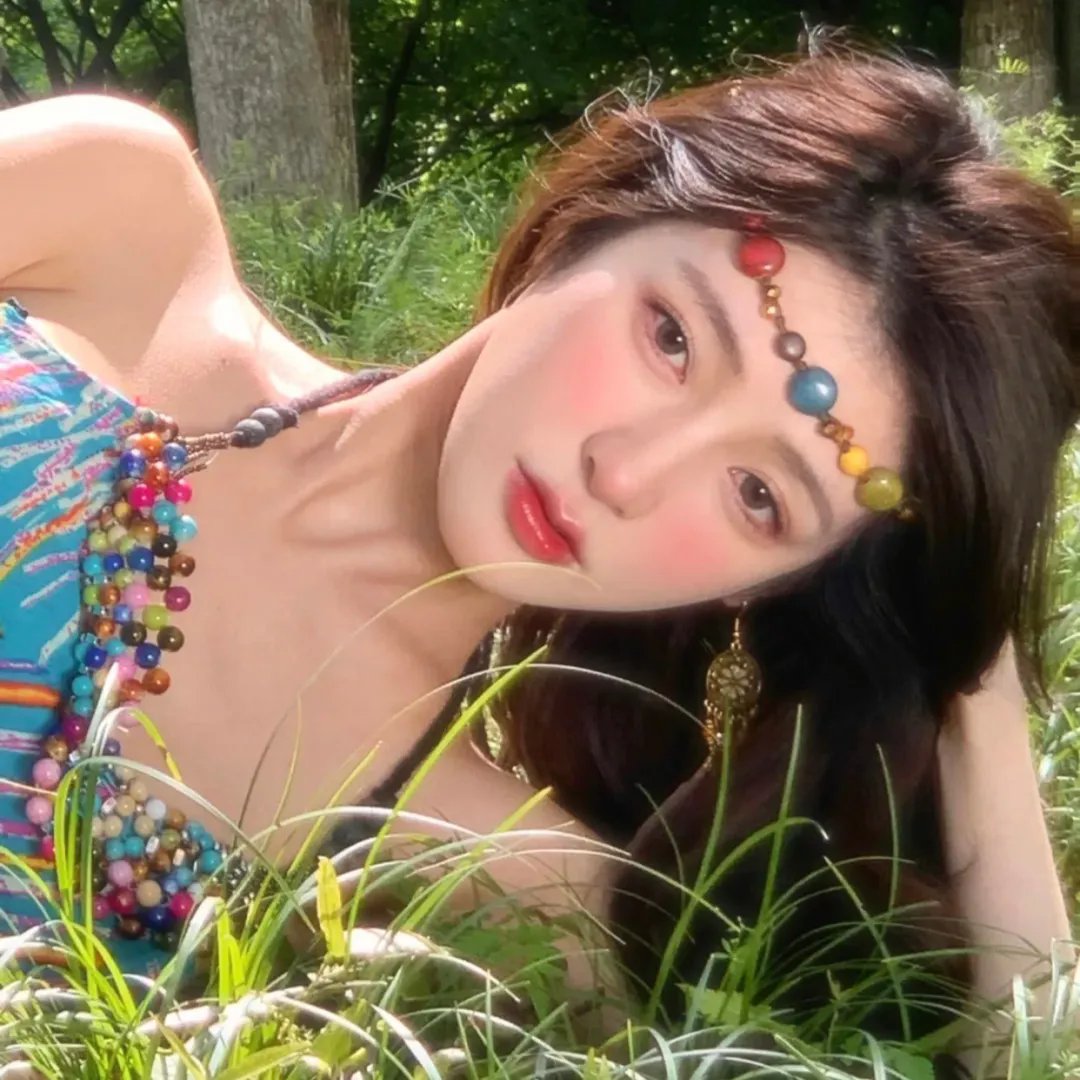 游艇藏春